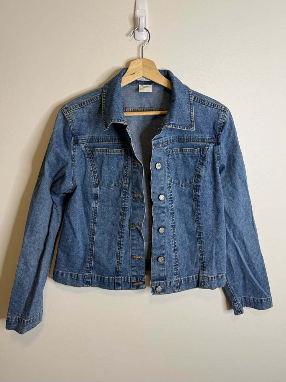 FDJ french dressing Blue Denim Jean Jacket - Classic Button-Front Trucker large
